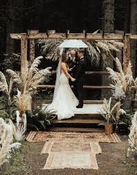 Outdoor Oregon Wedding Wedding In The Woods Forest Wedding Venue Wedding