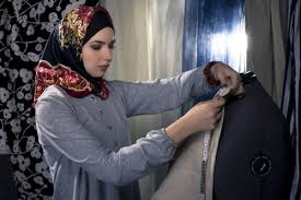 Pada momen tersebut biasanya tersimpan hal unik dan kocak saat dilihat kembali. 10 Hijab Syar I Untuk Wanita Muslimah Yang Ingin Tampil Cantik Dan Santun
