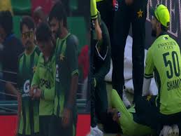 PAK vs AUS, 3rd ODI: Maaz Sadaqat Suffers Nasty Head Injury While Trying to Save Boundary — WATCH Viral Video