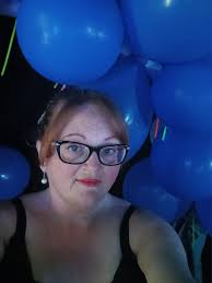 Hi and blessed be to everyone. My witch name is Lobobruja glad to join.