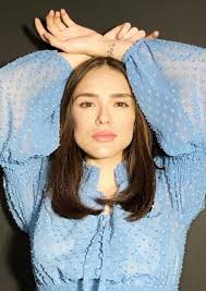 Maybe you would like to learn more about one of these? Isabelle Drummond A Aniversariante Do Dia Em Meio A Quarentena A Arte So Nos Traz Alegria Ancelmo O Globo