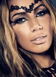 Julia Vigil's Instagram, Twitter & Facebook