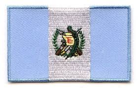 The two sky blue stripes represent the fact that guatemala is a land located between two oceans. Aufnaher Patch Guatemala Backpackflags Com