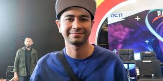 Check spelling or type a new query. Alasan Raffi Ahmad Sebut Laudya Cynthia Bella Posesif