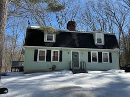 8 Phyllis, Raymond, NH 03077