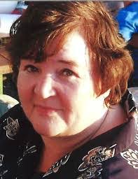 Robin Mickelson's Instagram, Twitter & Facebook