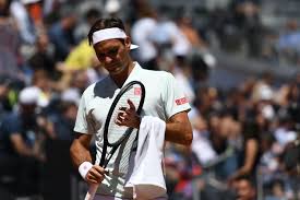 Corentin moutet s'est qualifié pour le deuxième tour du tournoi de halle, en profitant de l'abandon de david goffin, touché à la jambe après une chute. Atp Halle 2021 Federer Ivashka In Tv Dove Vederla E Orario