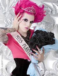 Septum and the lil bump i had on the bridge of my nose, keech announced, before unveiling her nose job. Barbie Hates Me It S Jeffree The 1 Jeffree Star Fansite