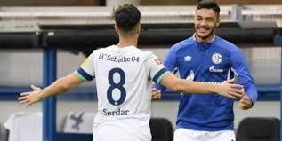 According to his wikipedia page, sedar stands at 6 feet. Suat Serdar Dan Tepki Ceken Asker Selami Ve Ozan Kabak Aciklamasi Suat Serdar Kimdir