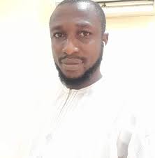 We love our Wemimi Adewuni, forget that she's always breaking tables 😁😘🤗  Sending you love and light this new year. Have a wonderful Birthday