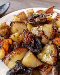 What to Serve with Lamb Chops: A Guide to Perfect Pairings