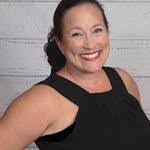 Lori Smythe's Instagram, Twitter & Facebook