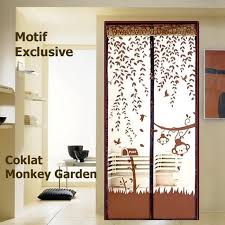 90 x 210 cm bahan tirai sendiri lebih tebal dan lebih bermutu dengan paduan motif tirai yang menarik. Jual Tirai Magnet Terlengkap Lazada Co Id
