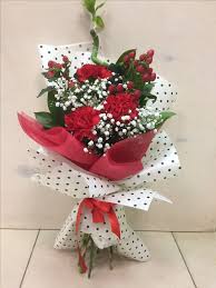 Online Flower Delivery In Bangalore Send Flowers Online Bangalore Or Bengaluru Same Day Or Next Day Prostye Cvetochnye Kompozicii Nebolshoj Buket Buket Gerber