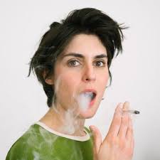 Cara Carrillo (caracarrillo87)