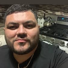 Roberto Sorto's Instagram, Twitter & Facebook