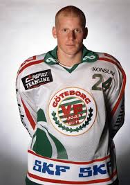 Strömstads hockey classic final där färjestad bk tar sig ann frölunda hc! Hecky On Twitter Lojligt Vackra Trojor Vi Lirade I Forr Vastra Frolunda Hockey Club