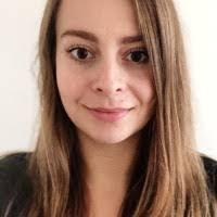 Anna Raab's Instagram, Twitter & Facebook