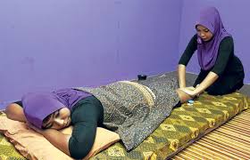 Inilah dia senarai kuih muih untuk ibu dalam pantang selepas bersalin yang boleh dinikmati. Pantang 44 Hari Vs Pantang 100 Hari Mana Lagi Bagus