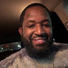 Jay Tyson (@Jaygotemfeenin)