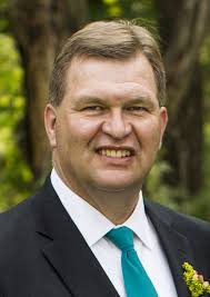 Obituaries in the Courier this week