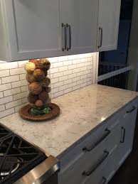 3cm Viatera Quartz Rococo With Subway Tile Backsplash A Timeless Look Modern Kitchen Tiles Tile Countertops Kitchen Unique Kitchen Backsplash