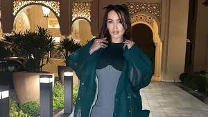 Saturday's children come courtesy of saturn, the god of wealth, freedom, and agriculture. Manon Marsault Elle Remet Une Nouvelle Fois Ses Haters A Leur Place Nextplz