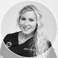 Heather Rhoden's Instagram, Twitter & Facebook