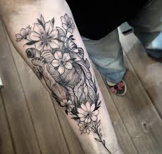 Ob es eine glückliche liebe, die ersten schmetterlinge im bauch oder liebeskummer darstellen soll, bleibt ihnen überlassen. Herz Mit Stacheldraht Tattoo Bedeutung