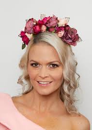 Lori Crown's Instagram, Twitter & Facebook