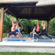 Often called flow yoga, vinyasa flow is a style of yoga with focus on transitions and movements, with less time spent in stationary poses. Vinyasa Flow Yoga Benefit And Where To Learn In Bali Pelan Pelan Bali