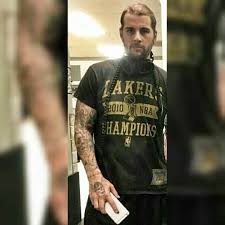 I Fear Nothing All Is As The Force Wills It M Shadows Now I Know Why He S Always Wearing A Cap Cordas Vocais Vivendo Para Sempre Rock N Roll