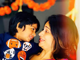 Prior to it, vijayalakshmi recorded a video and shared it on facebook. Tamil Bigg Boss 2 Fame Vijayalakshmi Agathiyan Shares A Delightful Video On Her Son S Birthday Watch Pinkvilla