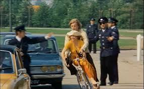 'ik zat amper een jaar op de toneelschool.' wanneer zag u turks fruit voor het laatst? Mas Alla De Los Cuentos Twitterissa Bicicletaenelcine Turks Fruit 1973 De Paul Verhoeven Con Rutger Hauer Monique Van De Ven Como Se Estaciona A Un Bicicleta Https T Co 58ioekjibe