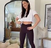 4 vibration plate moves for digestion👏🏻, + standing twists, + standing  side stretch, + seated cat cow, + seated criss-cross twist holds , Do each  move 1-2 minutes 5x/week👯‍♀️ I have mine set at 35 out ...