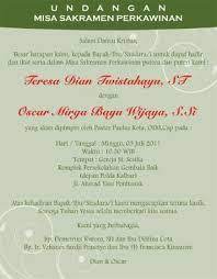 Format file template undangan pernikahan ini tetap menggunakan corel draw (cdr), bisa di download disni. Contoh Undangan Nikah Katolik