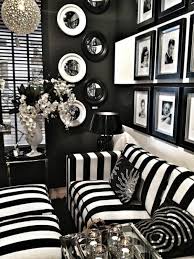 The great collection of living room wallpaper ideas for desktop, laptop and mobiles. The Black Wallpaper Creates An Artistic Living Environment In Your Home Interior Design Ideas Avso Org