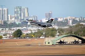 A Republic Of Singapore F 16 Takes Off From Raaf Base Darwin During Exercise Pitch Black 14 Cpl Craig Barr Royal Australian Air Force General Aviation Darwin