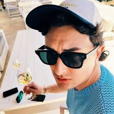 Vincent Major (@daddy_bearrr) • Instagram photos and videos