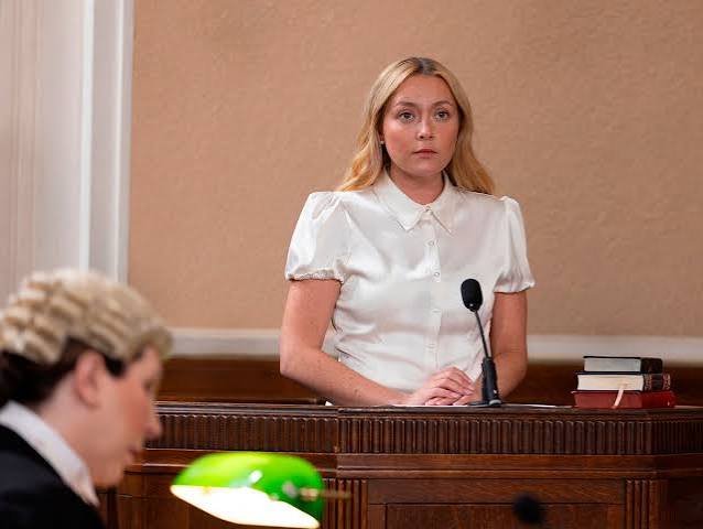 Coronation Street fans spot 'missing' detail in Megan Walsh trial as  verdict comes in - Manchester Evening News