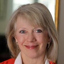 Heidi Kummer's Instagram, Twitter & Facebook