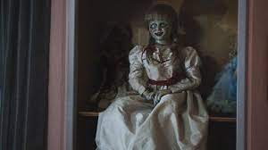Setelah berhasil menghantui penonton dengan conjuring, annabelle dan the nun, tahun ini conjuring universe hadir dengan film terbaru mereka. Annabelle Dan Boneka Menyeramkan Di Dunia