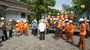Dulunya dia adalah rekan kerja dari sahabatku. Kunjungi Kampus Politeknik Pu Ini Pesan Menteri Basuki Ke Mahasiswa