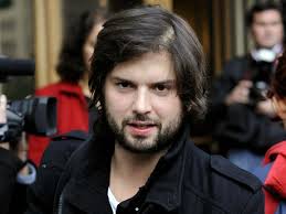 Esta tarde, se registró una violenta funa contra el diputado gabriel boric, quien se encontraba en el según registro de usuarios de redes sociales, posteriormente boric habría intentado dialogar con sus. Soychile Cl Noticias De Todo Nuestro Pais