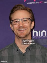 52 Micheal Wells Photos & High Res Pictures