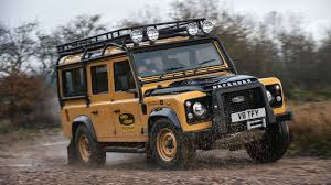 The amazing camel trophy is what got me interested in the discovery in the first place. Land Rover Defender Works V8 Trophy Um Tributo Em Forma De Veiculo E Competicao