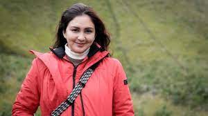Anak kedua dari tiga bersaudara ini memulai kariernya sebagai model, dan kemudian merambah ke dunia presenter. Chronology And Symptoms Experienced By Donna Agnesia When Positive Covid 19
