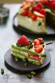 Gateau A Etages Framboise Pistache Un Dejeuner De Soleil Recette Recettes De Cuisine Cuisine Et Boissons