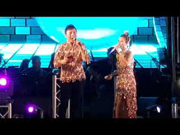 皓皓李佩芬 歌台搞笑 一條毛巾仔 闽南经典歌曲 聚聖廟龙泉岩欢乐夜hao hao lee pei fen banter classic minnan song youtube