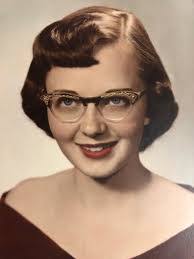 Diana Estep's Instagram, Twitter & Facebook